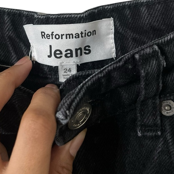 REFORMATION Wilder High Rise Wide Leg Black Denim Jeans - Picture 5 of 7